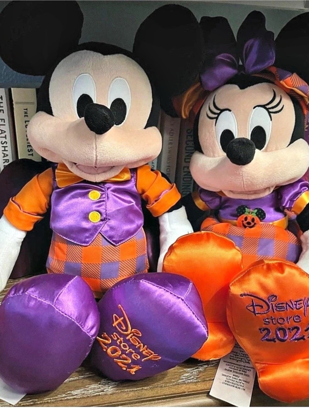 EUC, Disney, 2021 Mickey and Minnie Halloween Plush Set